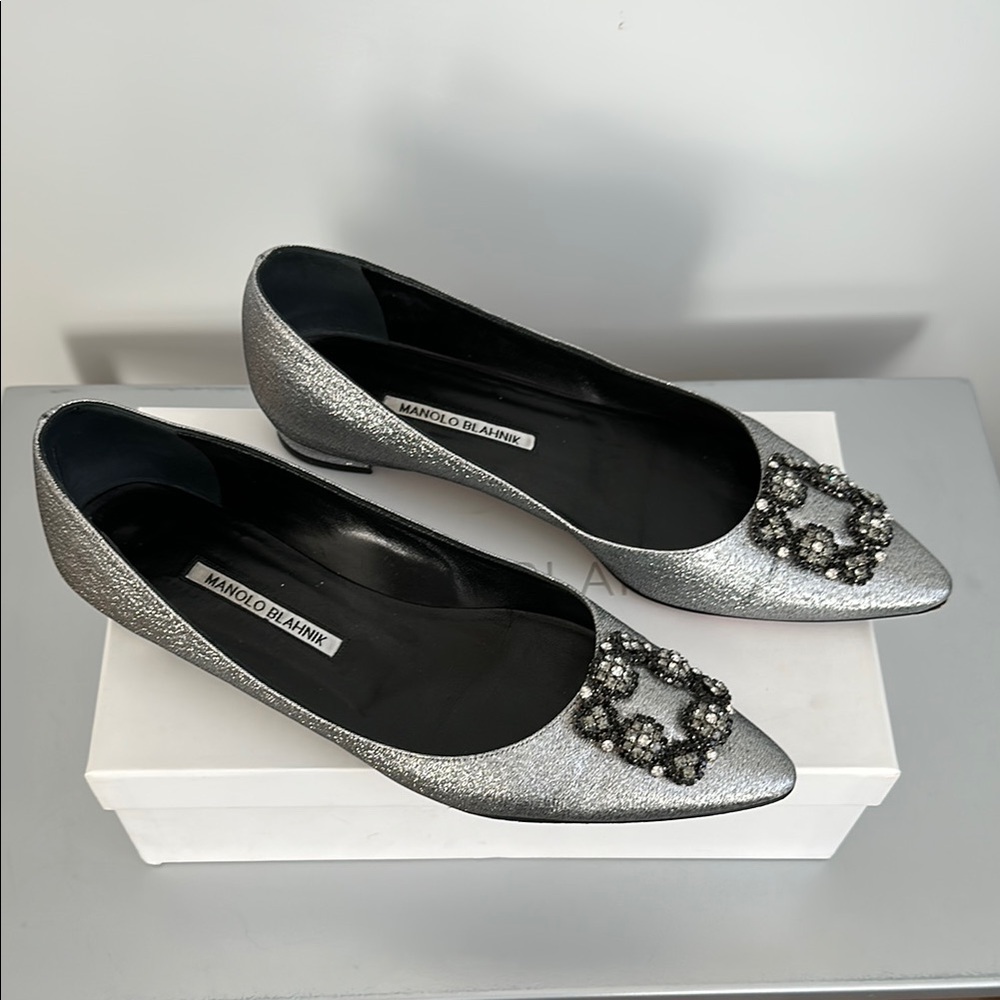 Manolo Blahnik Silver Hangisi flats size 41